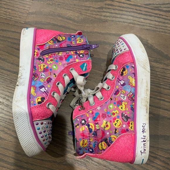 Sketchers twinkle toes - Picture 3 of 6